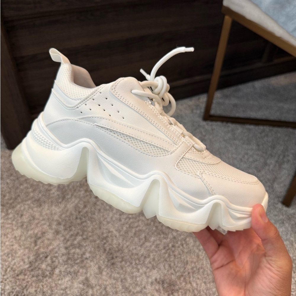 Steve Madden City Souls / K-Pop Demon Hunters - 8.5 - Picture 2 of 5